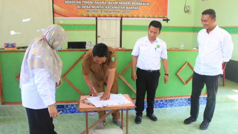 Perkuat Kerjasama, STAIN Bengkalis Teken MoU dan MoA dengan Desa Muntai