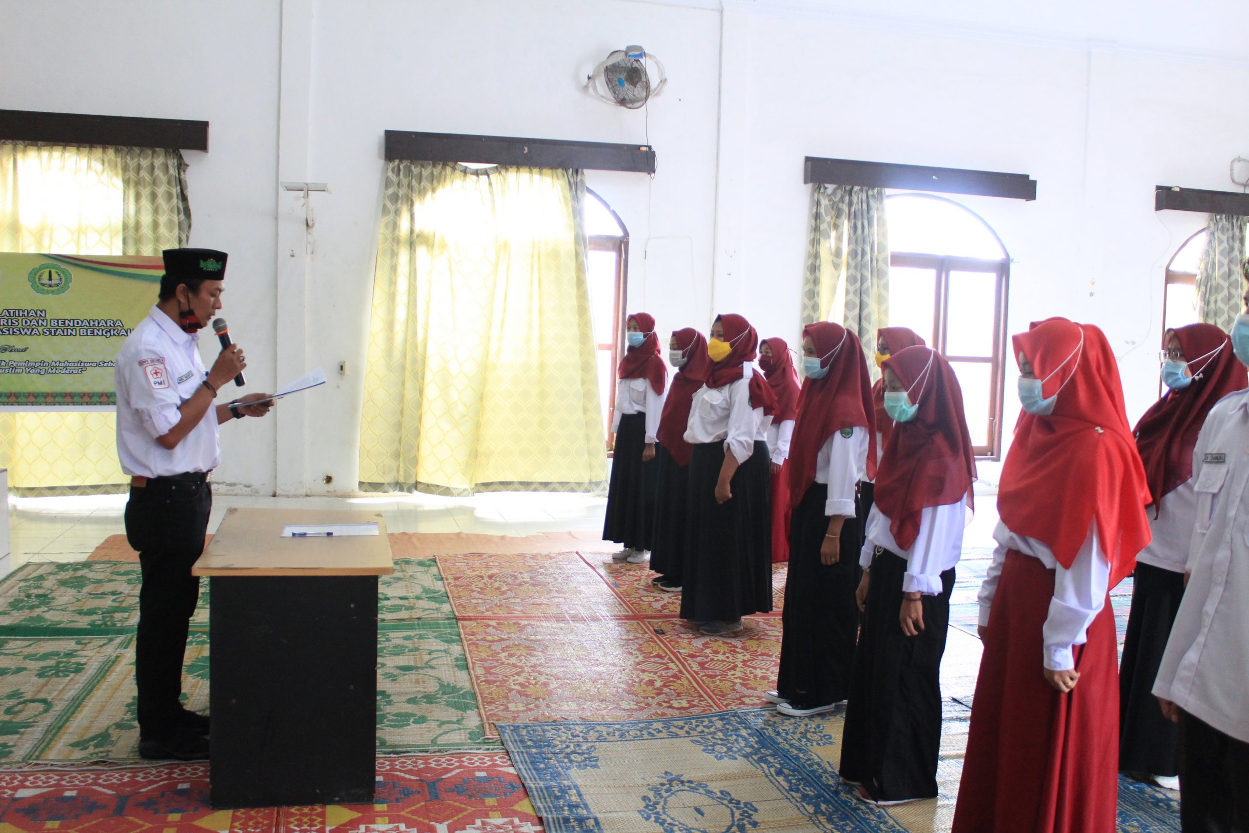 Pergantian Kepengurusan, Wakil Ketua III Lantik Kepengurusan KSR PMI Unit STAIN Bengkalis Periode 2021-2022