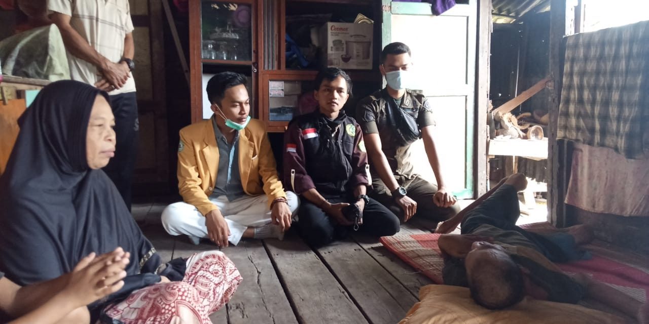 Ormawa STAIN Bengkalis Salurkan Donasi kepada kepada Bapak Herman, Penderita Stroke dan Komplikasi (1)