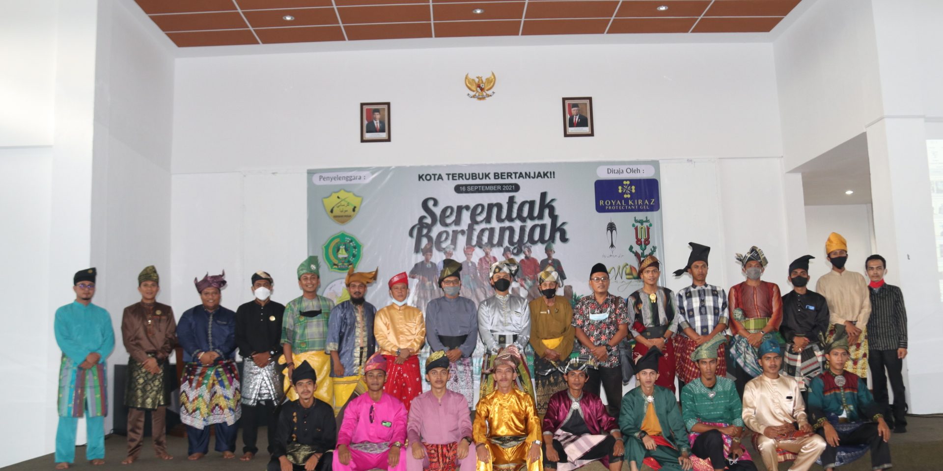 Serentak Bertanjak Setanah Melayu
