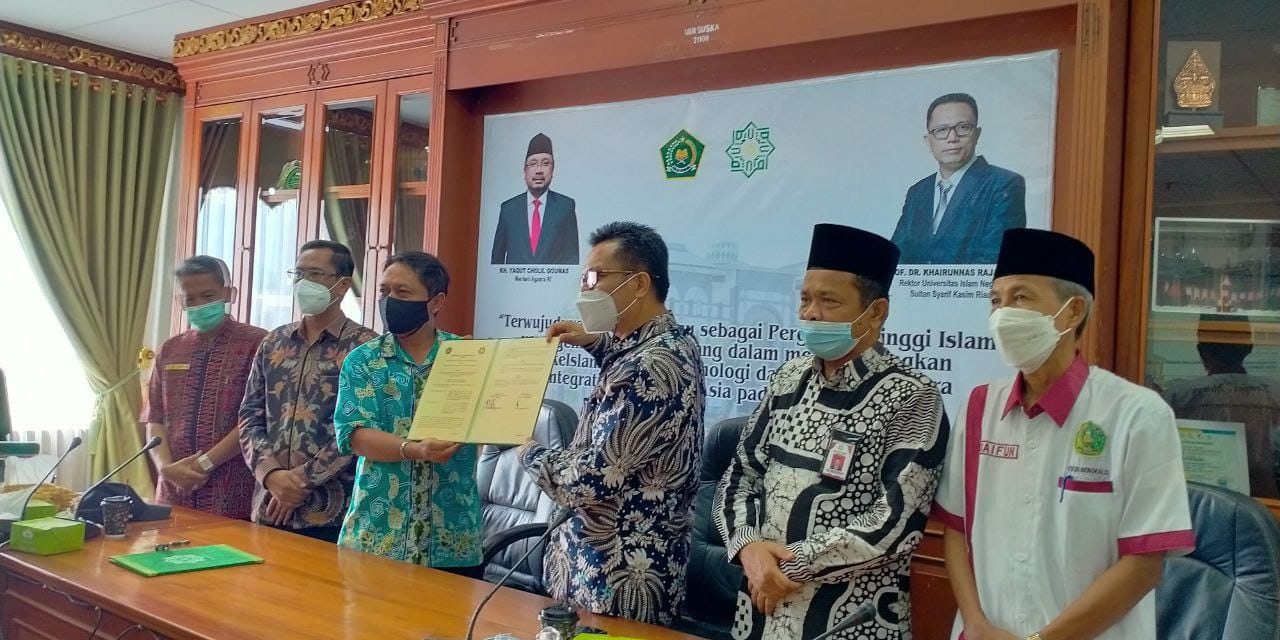Kunjungi UIN Suska Riau Pekanbaru, Ketua STAIN Bengkalis Teken MoU dengan Rektor UIN Sukska Riau (2)