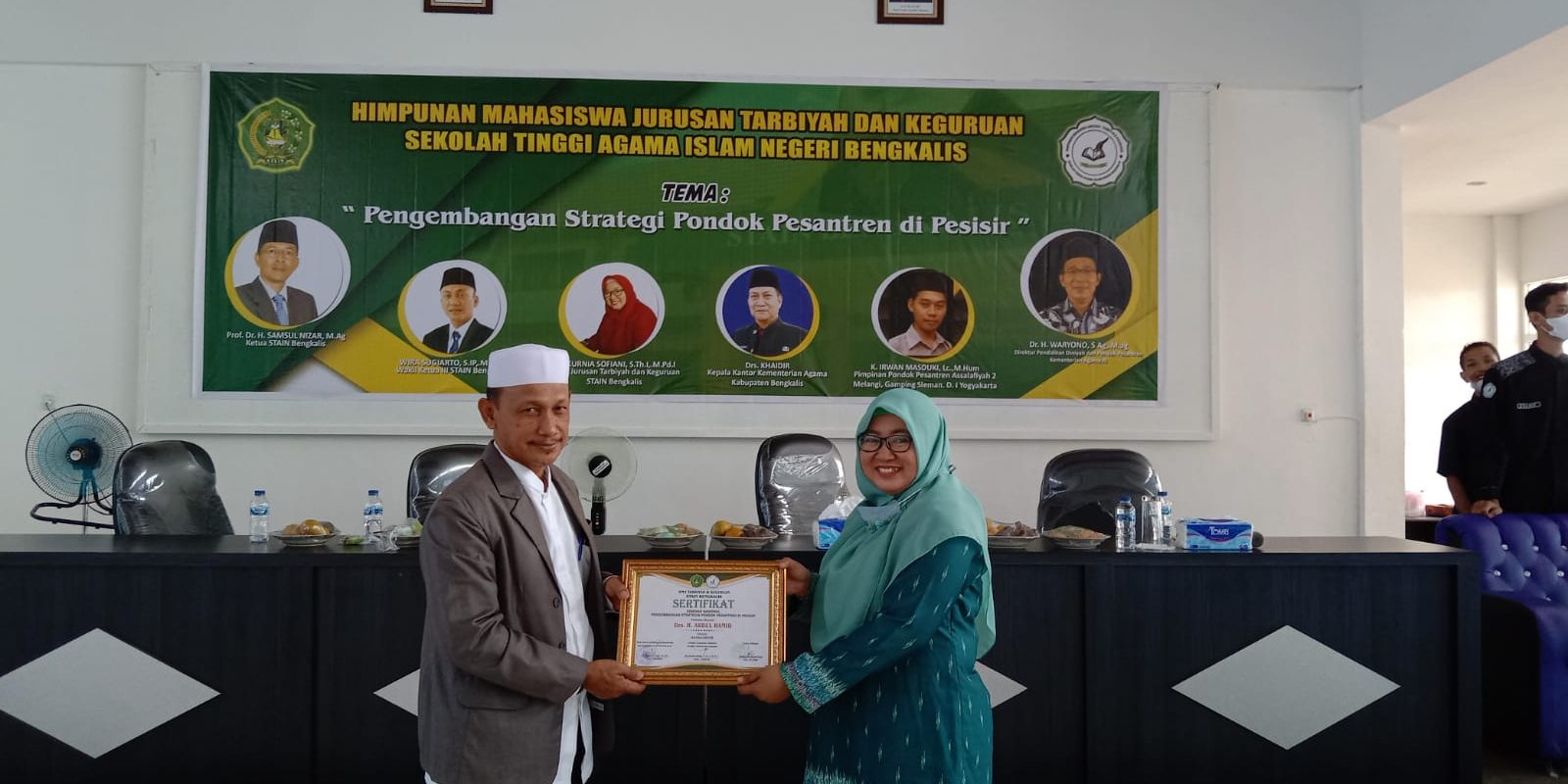 HMJ Tarbiyah dan Keguruan Gelar Seminar Nasional, Pengembangan Strategis Pondok Pesantren di Pesisir