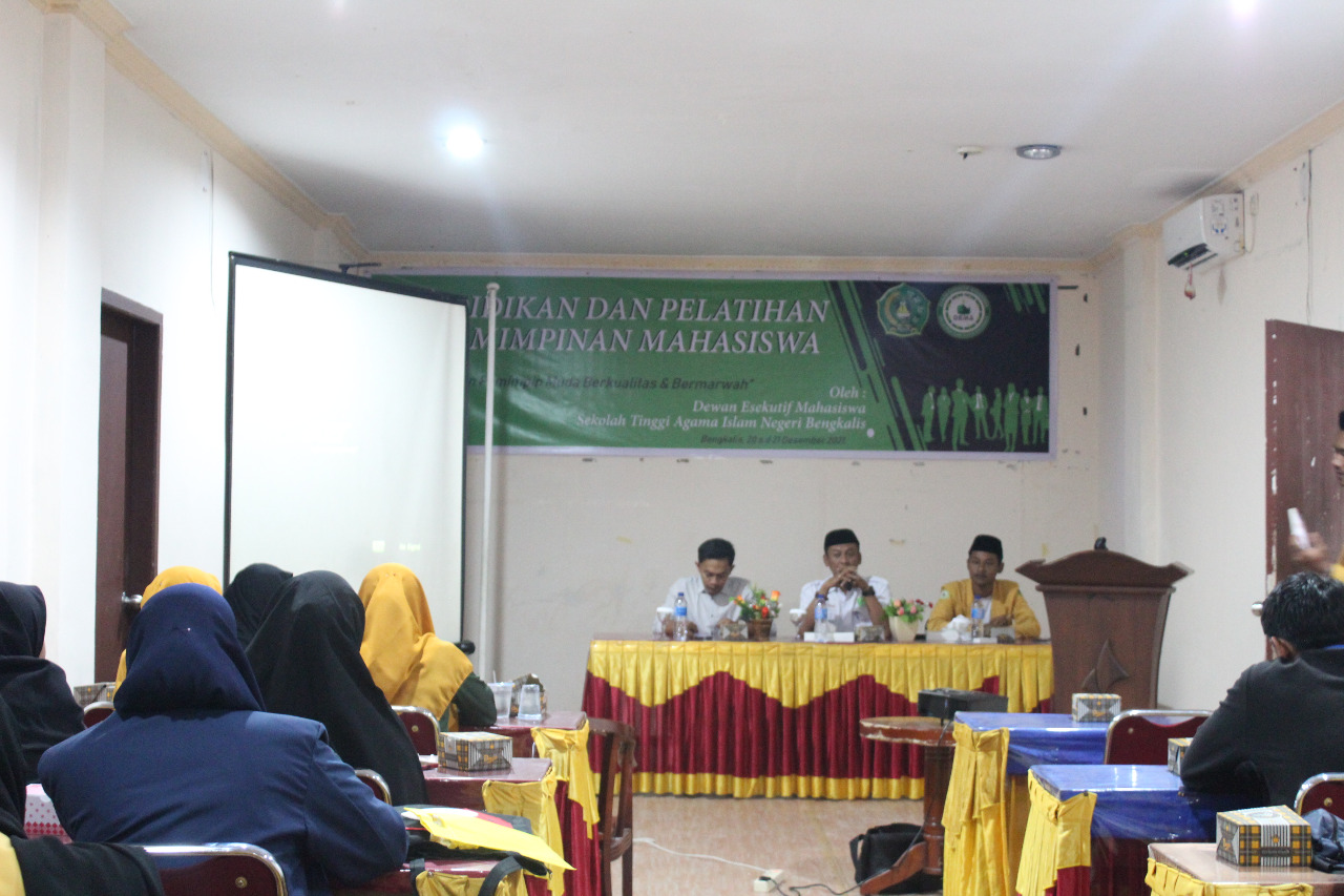 Siapkan Bekal Kepemimpinan Mahasiswa, DEMA Gelar Pendidikan dan Pelatihan Kepemimpinan bagi Ormawa