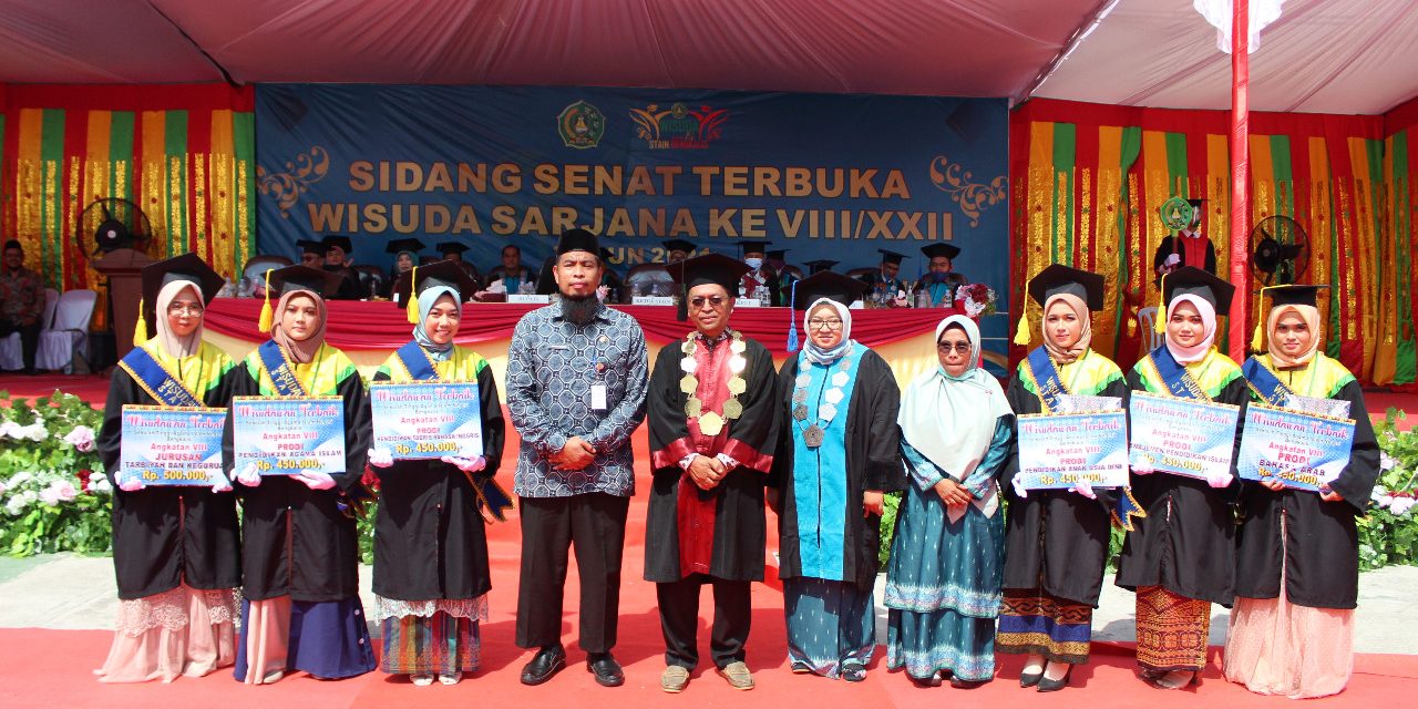 Wisudakan 567 Lulusan, STAIN Bengkalis Turut Berikan Penghargaan kepada 17 Wisudawan Terbaik (2)