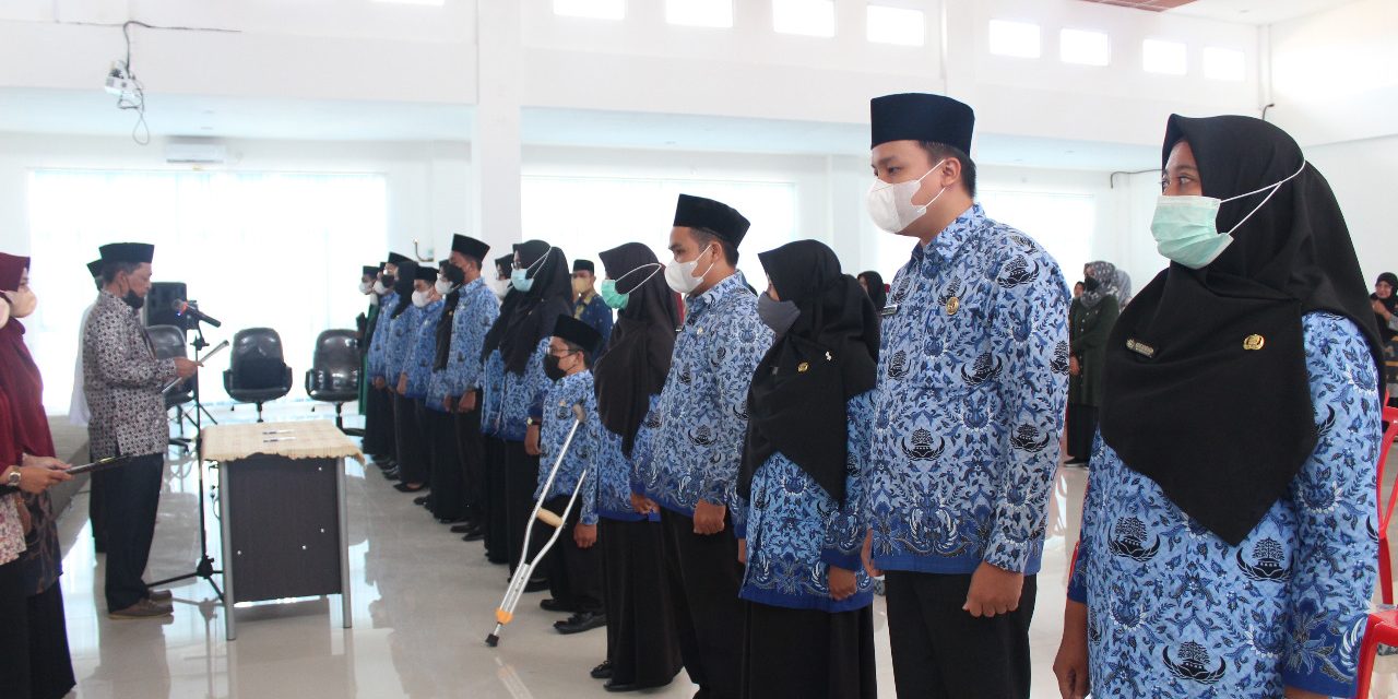 Pengambilan Sumpah Janji dan Penandatanganan Perjanjian Kerja Serta Pembinaan Dosen di Lingkungan STAIN Bengkalis Tahun 2022 (3)