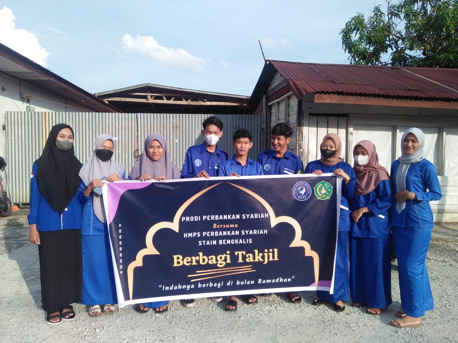 berbagi takjil hmps pbsy
