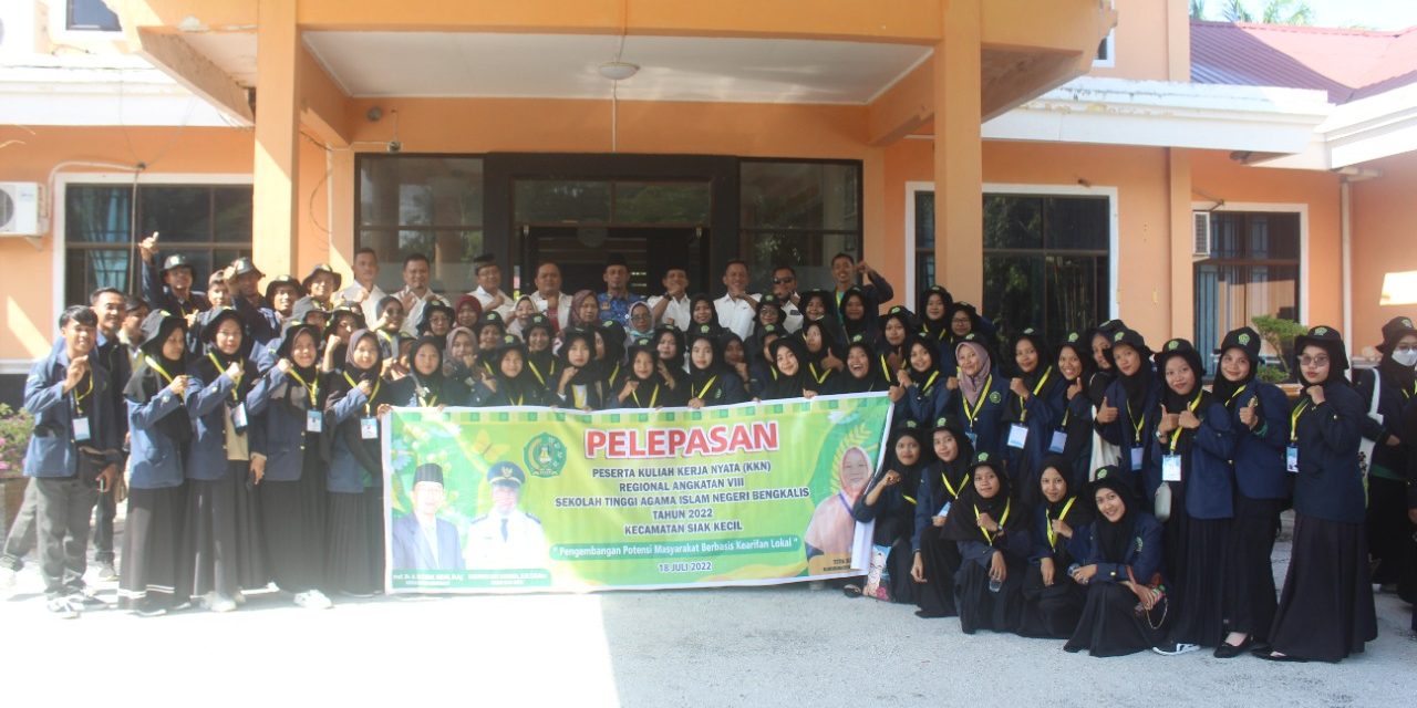 Serah Terima Mahasiswa KKN, Camat Siak Kecil Siap Dukung Pelaksanaan KKN Regional STAIN Bengkalis Tahun 2022 (1)