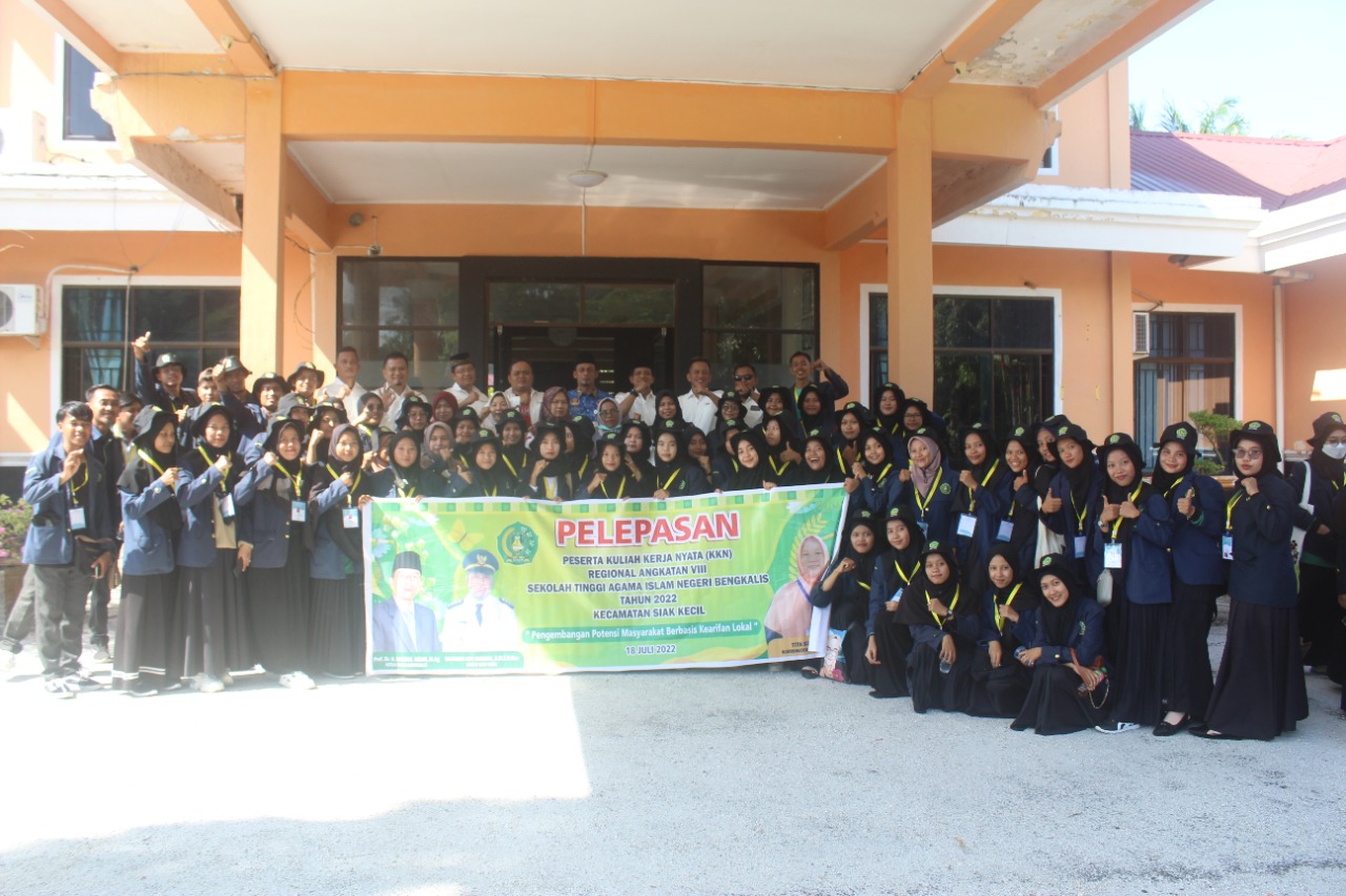 Serah Terima Mahasiswa KKN, Camat Siak Kecil Siap Dukung Pelaksanaan KKN Regional STAIN Bengkalis Tahun 2022 (1)