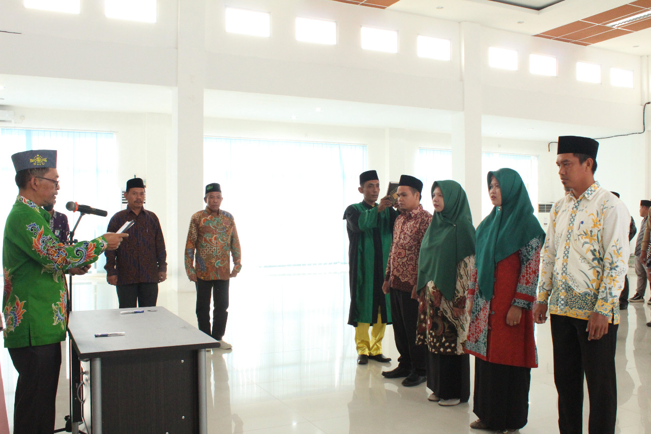 Ketua STAIN Bengkalis Lantik 4 Pejabat Baru di Lingkungan STAIN Bengkalis (1)