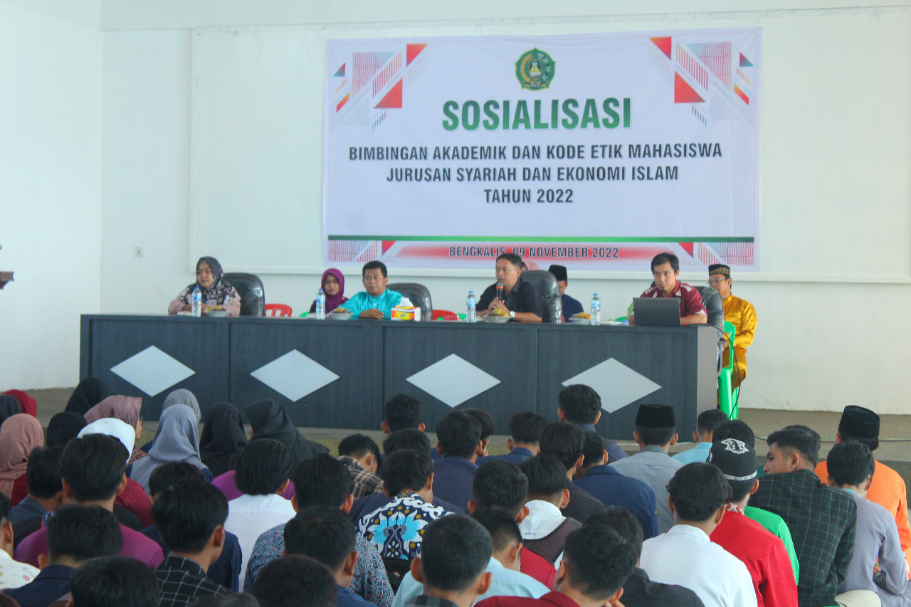 Buka Kegiatan Sosialisasi Bimbingan dan Kode Etik Mahasiswa, Ketua Harapkan Mahasiswa Junjung Tinggi Nilai Keislaman dan Lestarikan Kearifan Lokal (2)
