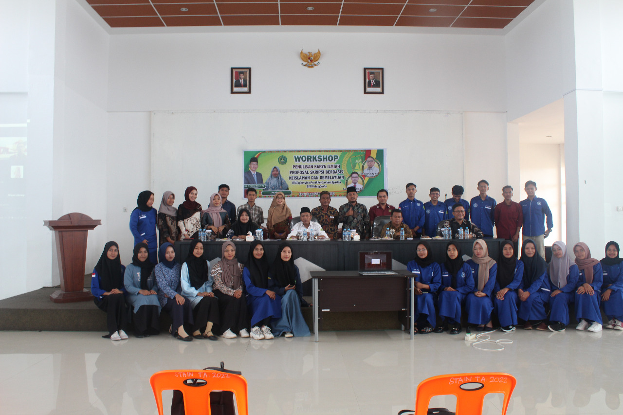 Prodi Perbankan Syariah STAIN Bengkalis Gelar Workshop Penulisan Karya Ilmiah Proposal Skripsi (2)