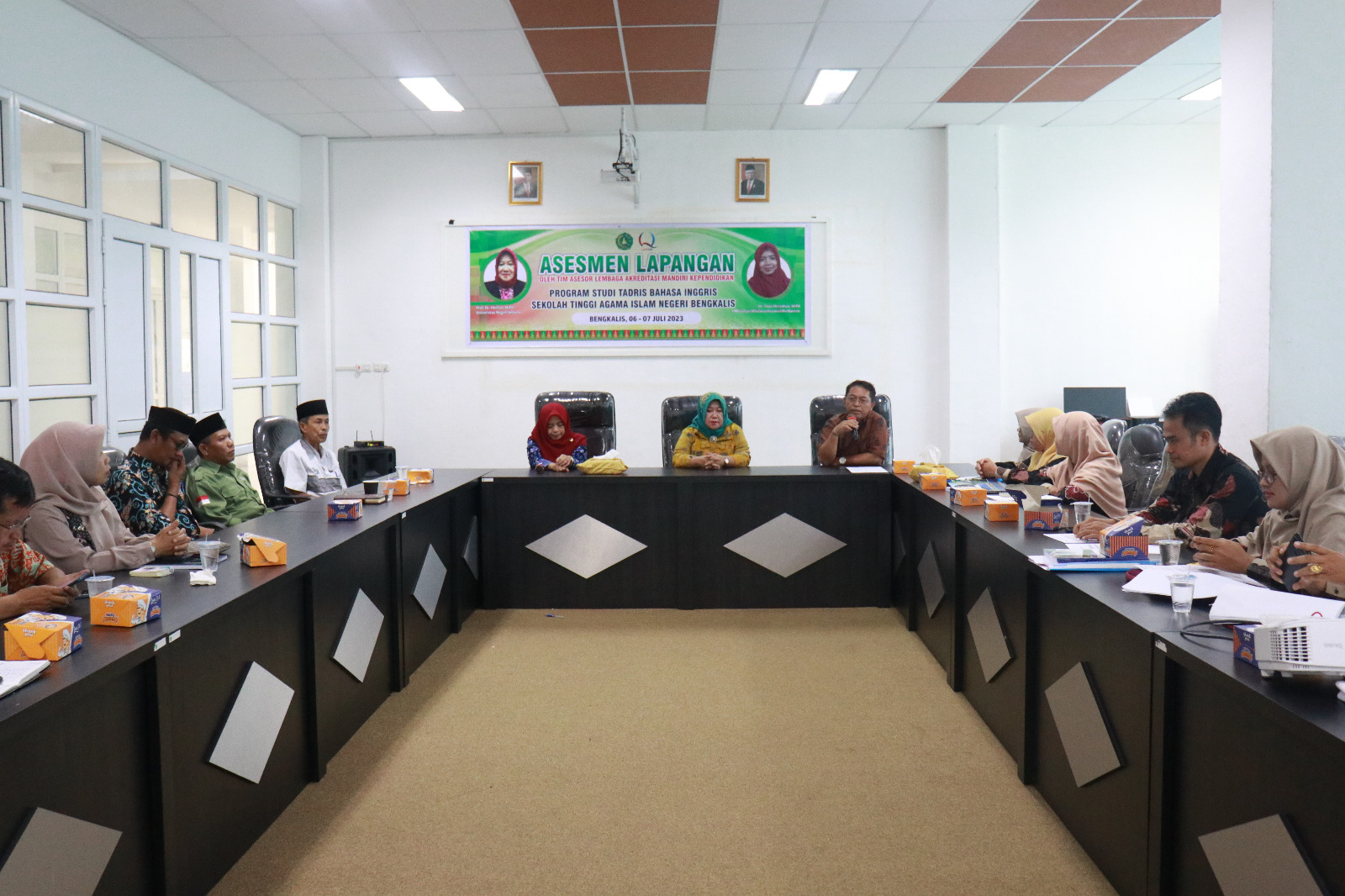 Asesmen Lapangan oleh Tim Asesor Lamdik, Prodi TBI Harapkan Hasil Maksimal (3)