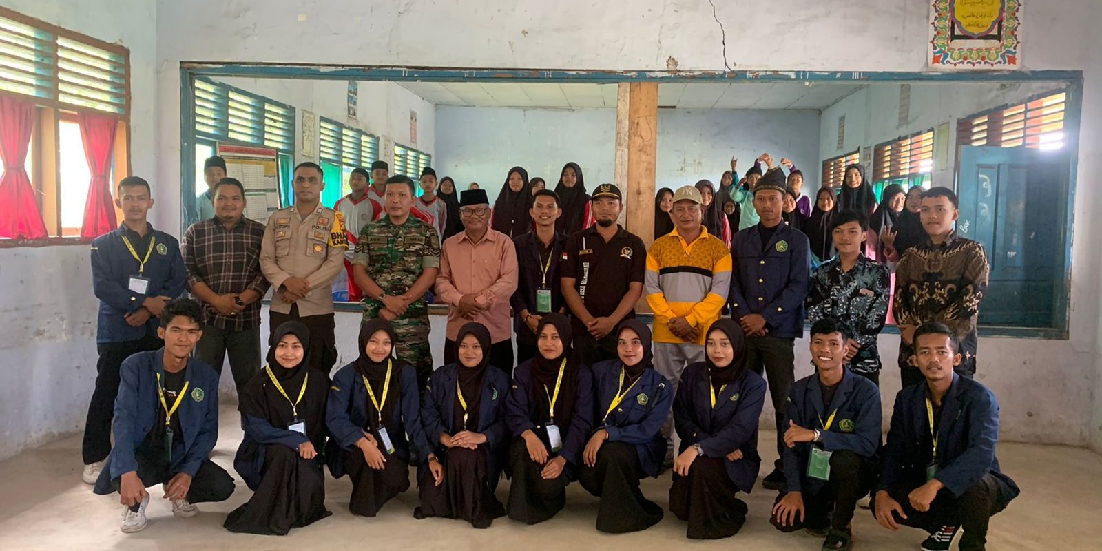 Berikan Edukasi Tentang Narkoba Mahasiswa KKN Desa Mengkirau Sukses Melaksanakan Sosialisasi dan Deklarasi Siswa Anti Narkoba (1)