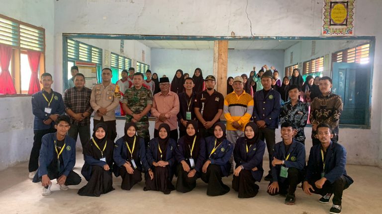 Berikan Edukasi Tentang Narkoba Mahasiswa KKN Desa Mengkirau Sukses Melaksanakan Sosialisasi dan Deklarasi Siswa Anti Narkoba (1)