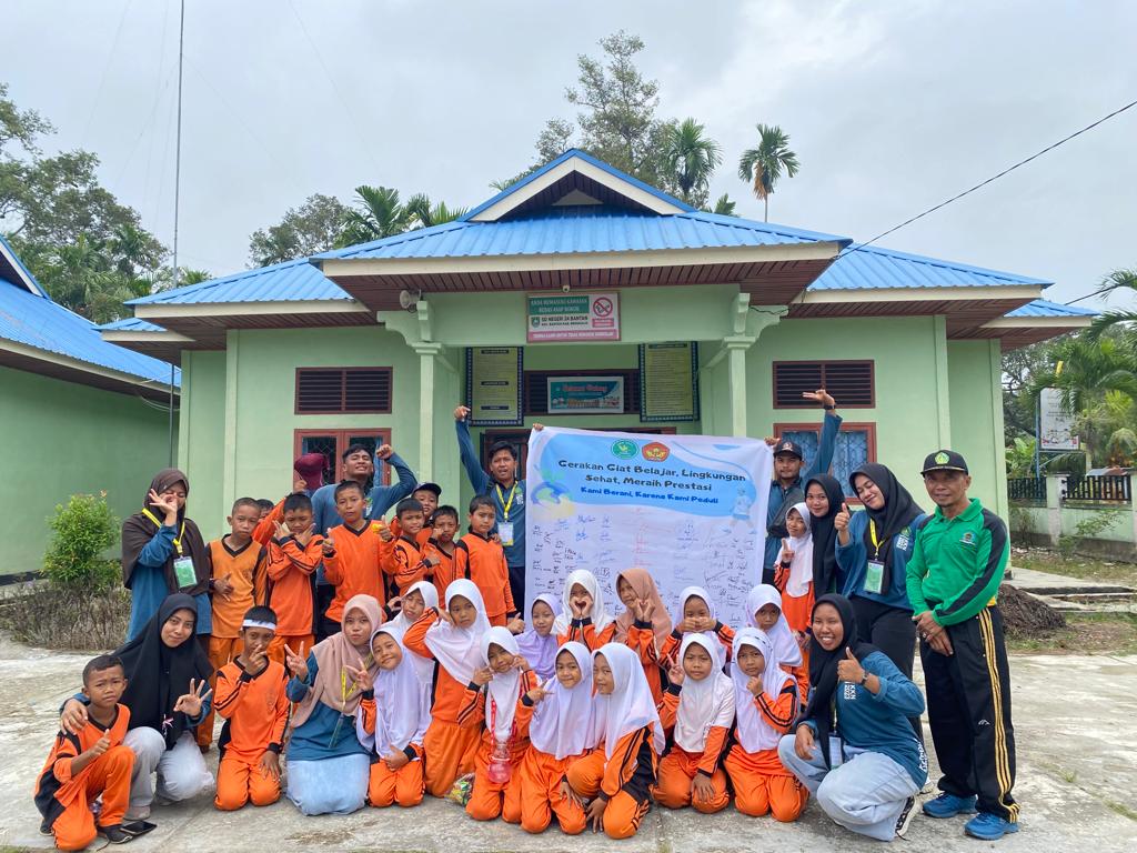 Mahasiswa KKN Desa Mentayan Kampanyekan Gerakan Giat Belajar dan Ciptakan Lingkungan Sehat di SDN 24 Bantan (2)