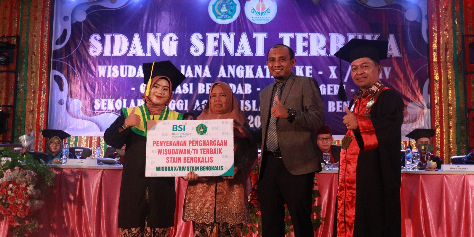 Alfi Hasanah, Mahasiswi Penerima Beasiswa KIP-K, Dinobatkan Sebagai Wisudawan Pemuncak STAIN Bengkalis Tahun 2023 (2)
