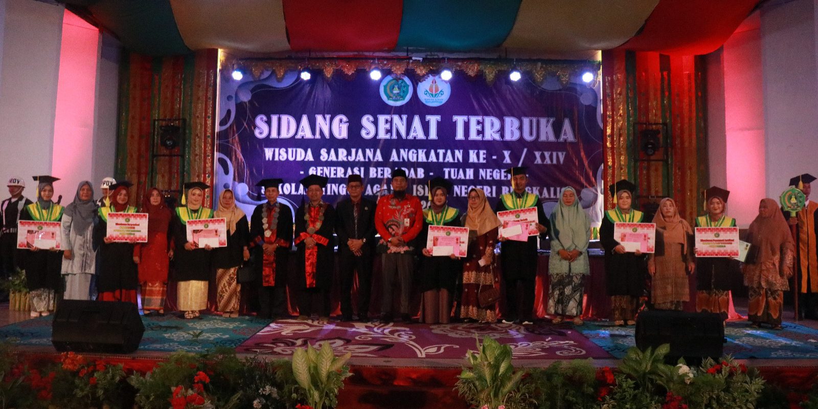 Tahniah! 17 Wisudawan Terbaik Prodi dan Jurusan Mendapatkan Penghargaan