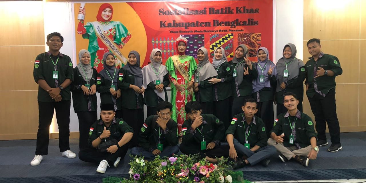 Bersama HMPS PAI, Annisa Humairo, Putri Batik Riau Sosialisasikan Batik Bengkalis