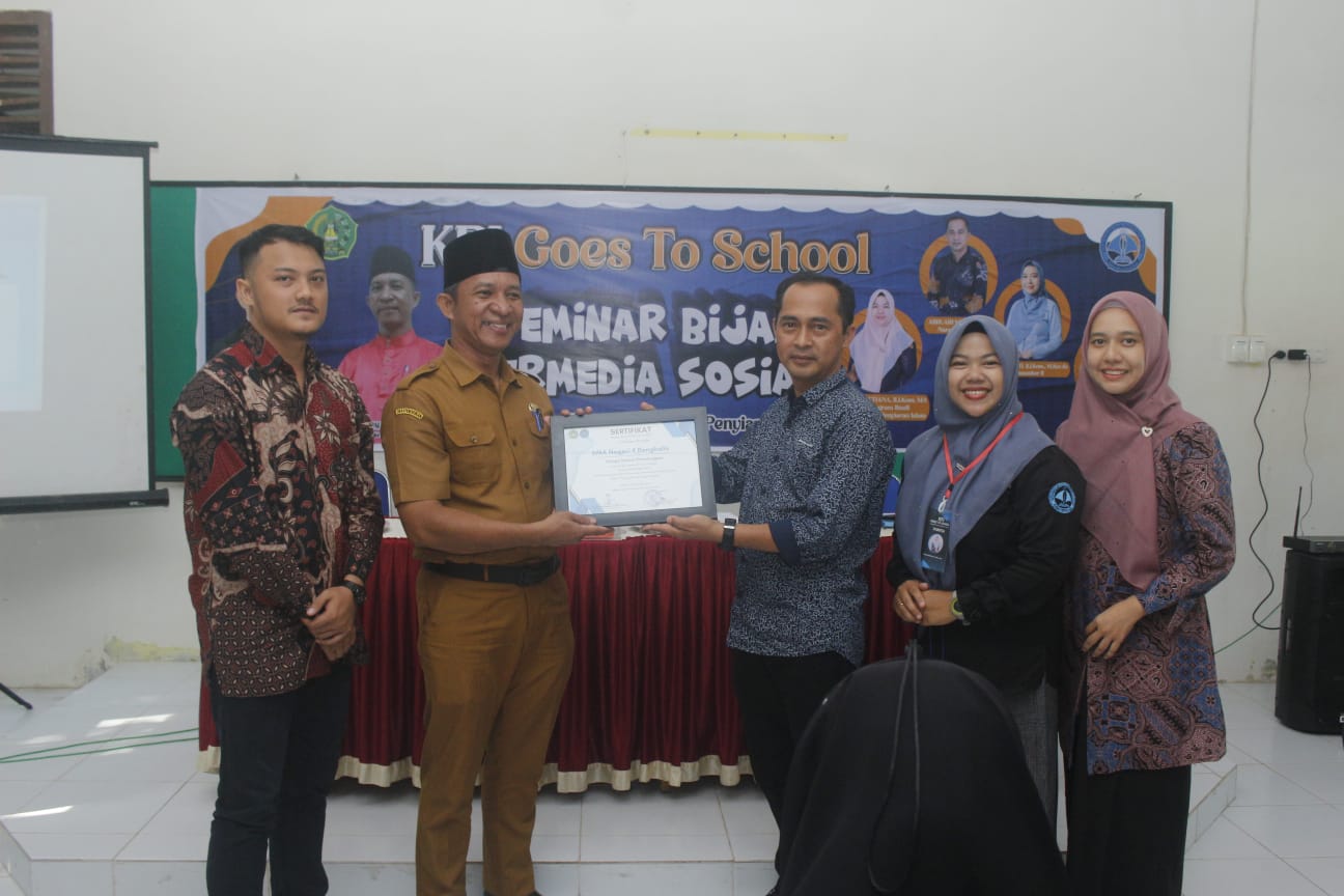 KPI Goes to School, Seminar Bijak Bermedia Sosial di SMAN 4 Bengkalis (1)