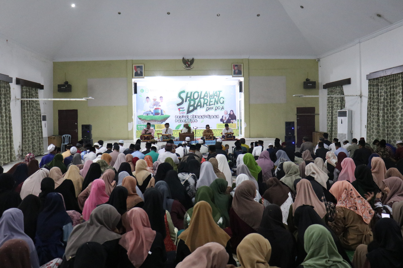 Peduli Kemanusiaan Palestina, DEMA STAIN Bengkais Gelar Sholawat Bareng dan Doa (3)