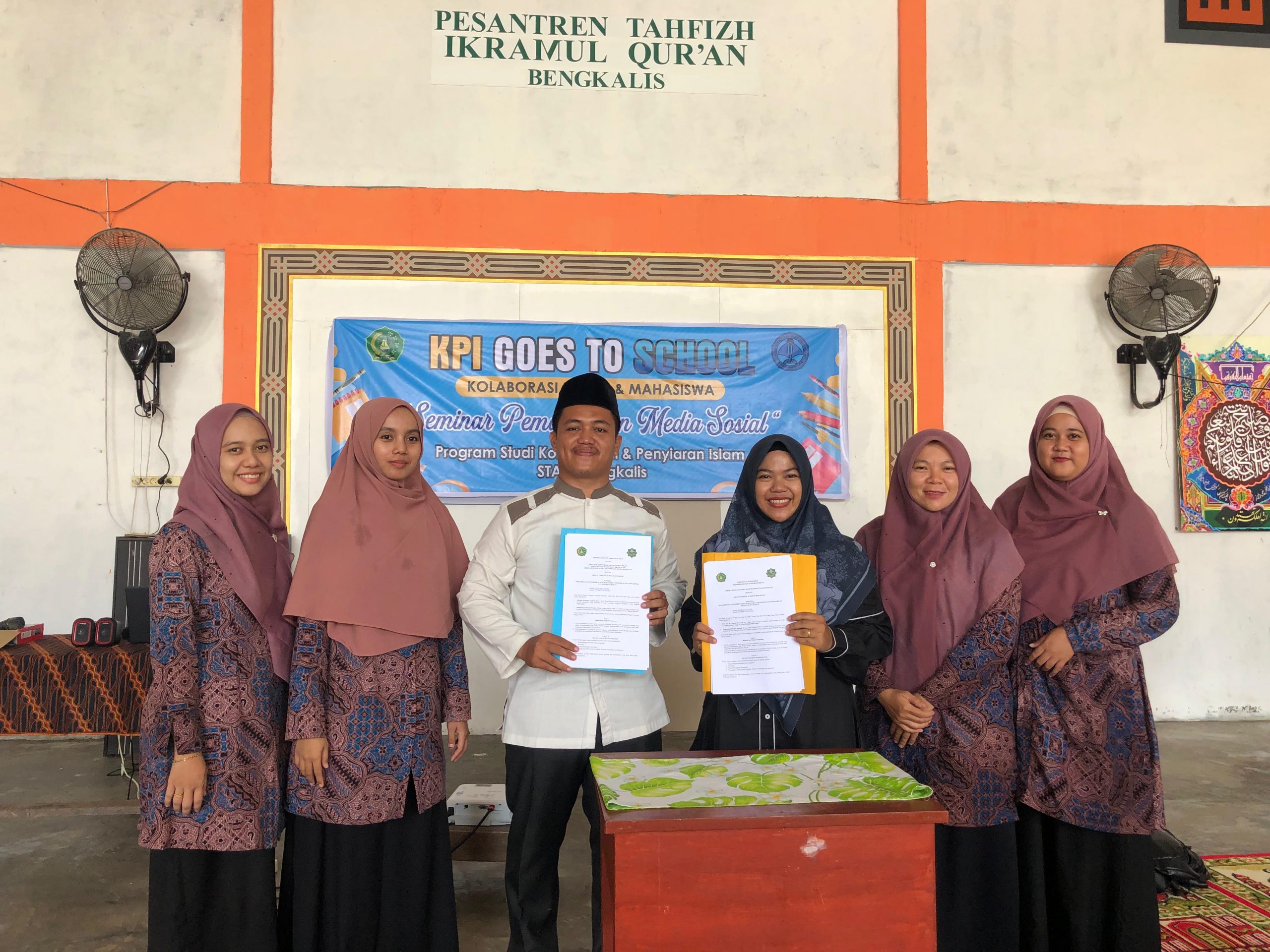 PRODI KPI STAIN BENGKALIS GELAR SEMINAR PEMANFAATAN MEDIA SOSIAL (2)