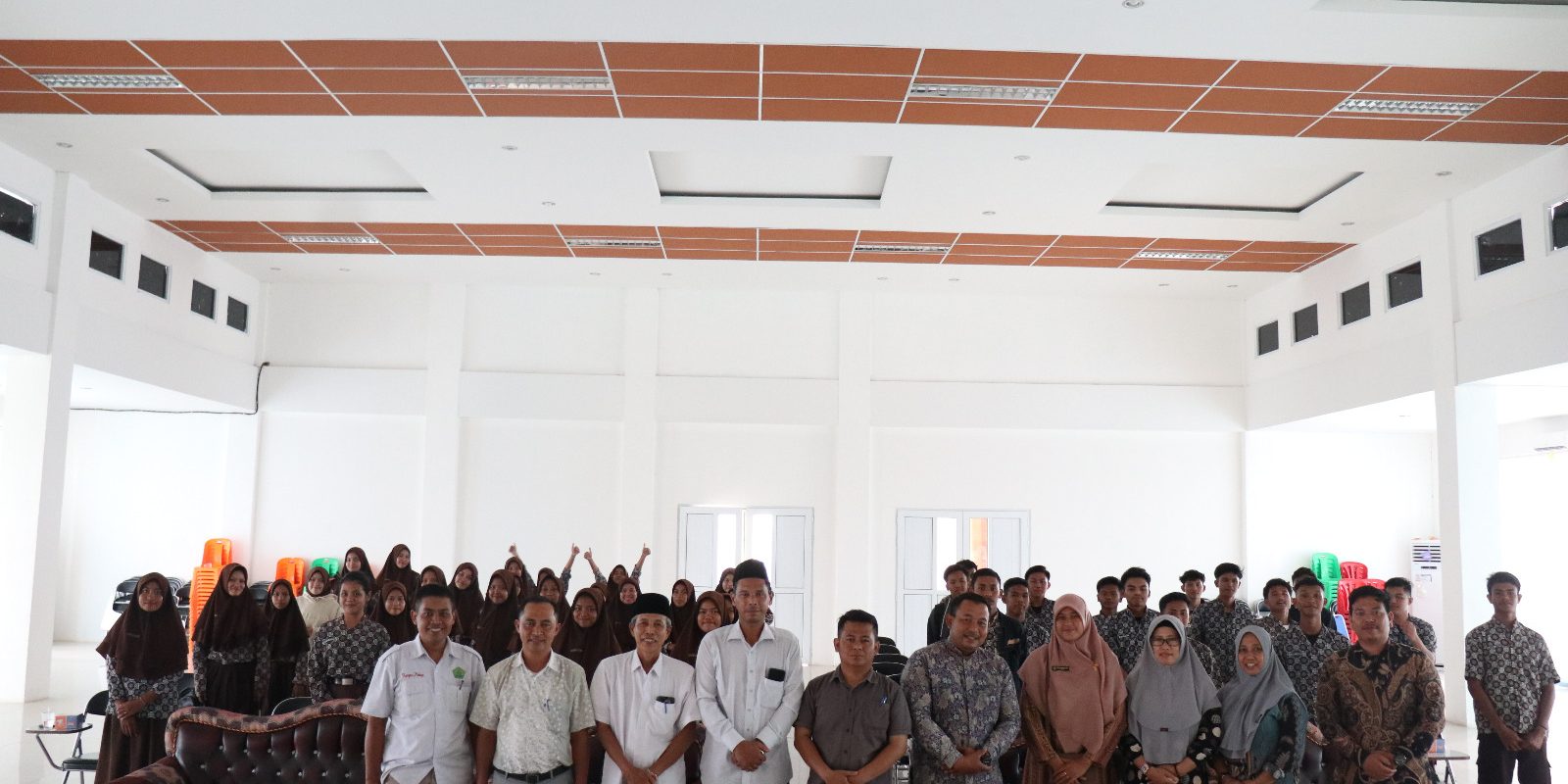 Terima Kunjungan Siswai SMAN 5 Bengkalis, STAIN Bengkalis Sosialisasikan Penerimaan Mahasiswa Baru Tahun 2024 (2)