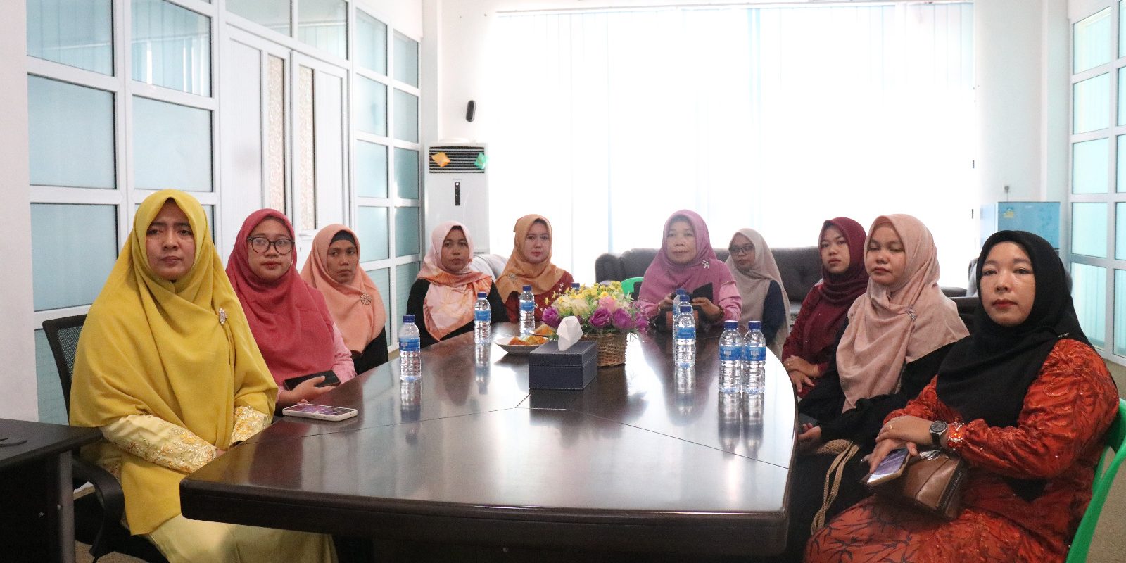 DWP STAIN Bengkalis Ikuti Halal Bi Halal dan Peringatan Hari Kartini 2024 (2)