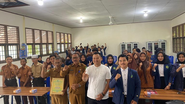 Hadir SMAN ke 4 Bengkalis, Mahasiswa Prodi Hukum Tatanegara Gagas Sosialisasi Pemilihan Kepala Daerah Serentak Tahun 2024 bagi Pemilih Pemula (1)