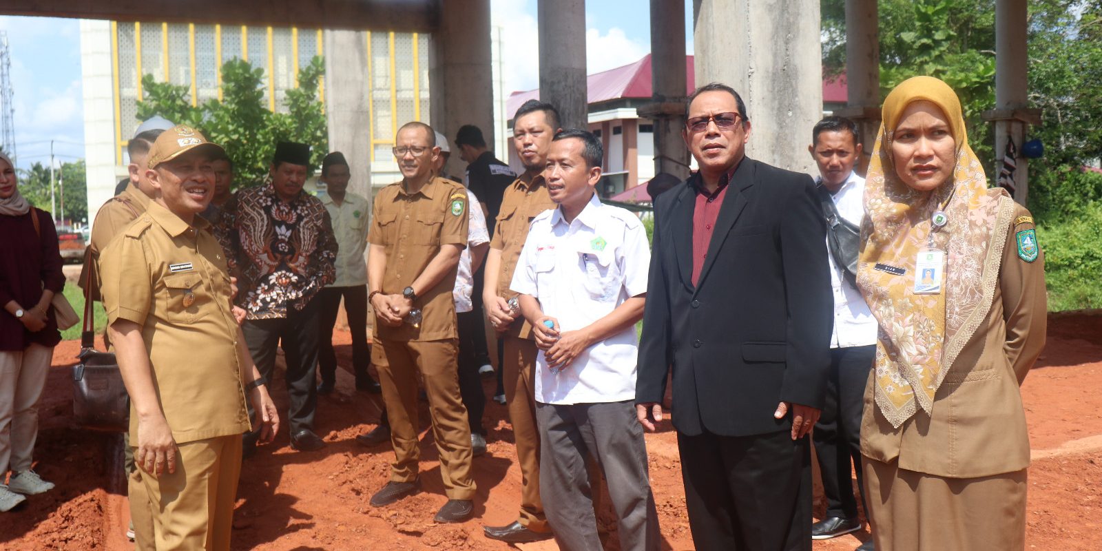 Kunjungan Kerja ke STAIN Bengkalis, Bupati Bengkalis Tinjau Progres Pembangunan Masjid STAIN Bengkalis (1)