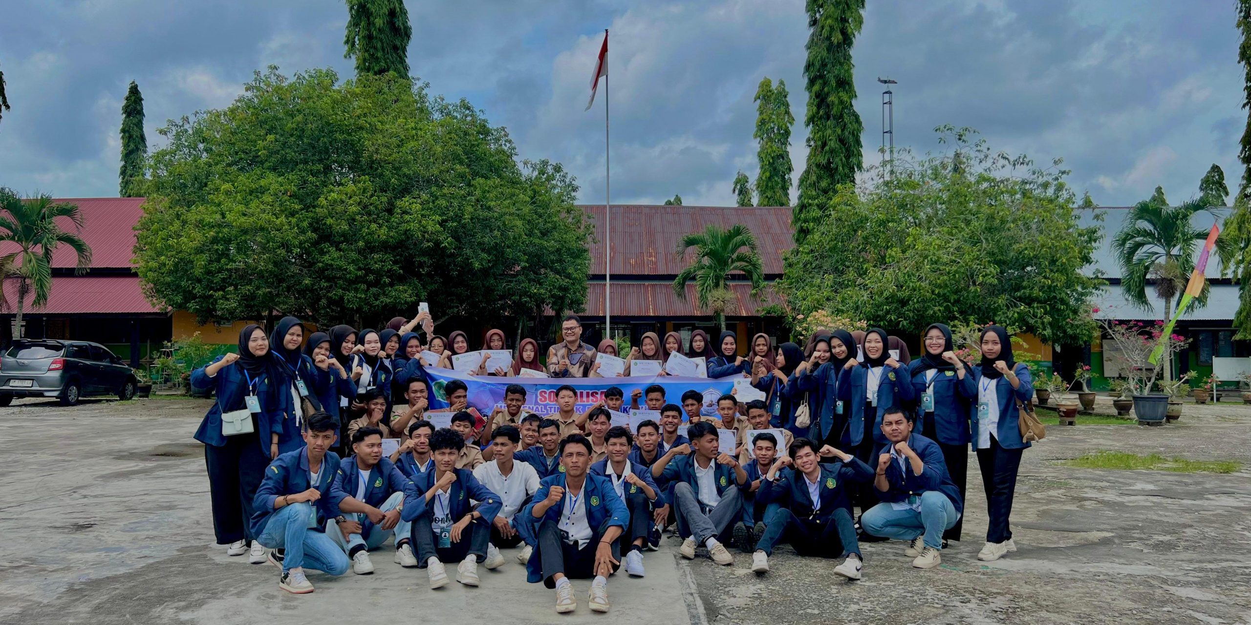 Hadir di SMAN 2 Bantan, Mahasiswa Prodi Siyasah Syar’iyyah Taja Sosialisasi Mengenal Tindak Pidana Korupsi bagi Generasi Muda (1)