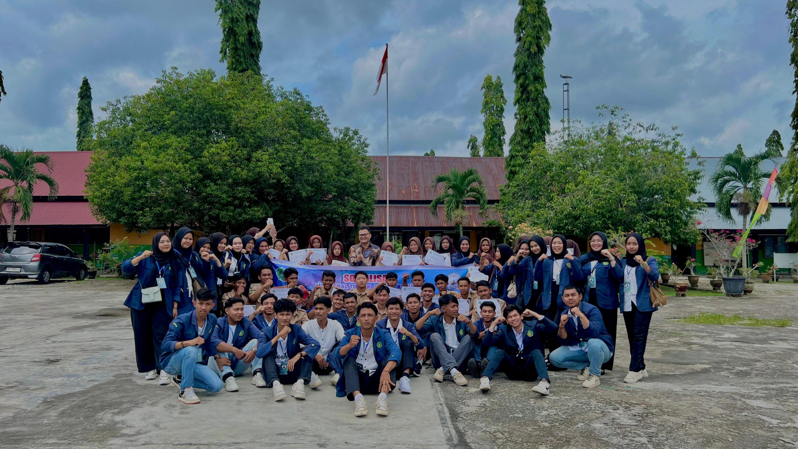 Hadir di SMAN 2 Bantan, Mahasiswa Prodi Siyasah Syar’iyyah Taja Sosialisasi Mengenal Tindak Pidana Korupsi bagi Generasi Muda (1)