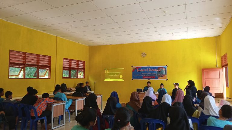 Mahasiswa KKN Desa Bungur Taja Seminar dan Sosialisasi di SMAN 1 Rangsang Pesisir (1)
