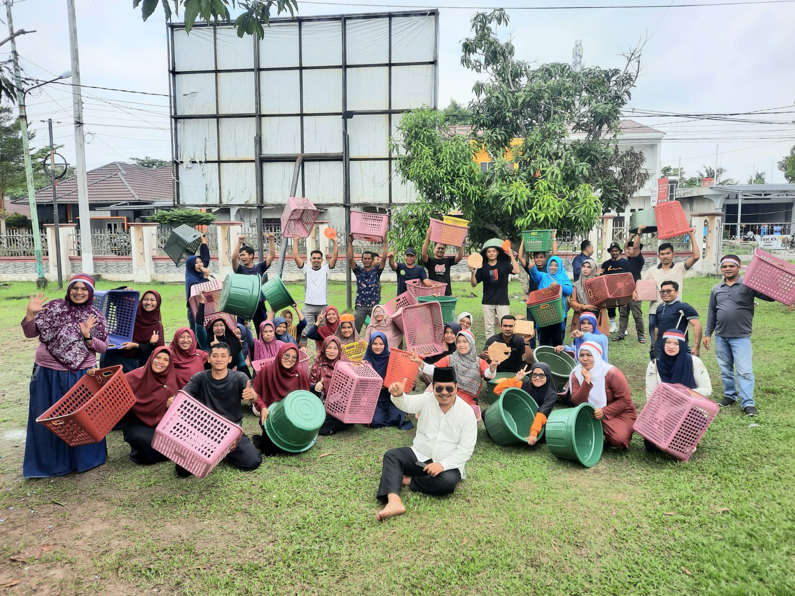Semarak Kemerdekaan, Tendik STAIN Bengkalis Gelar Perlombaan Memeriahkan HUT RI ke-79 (2)