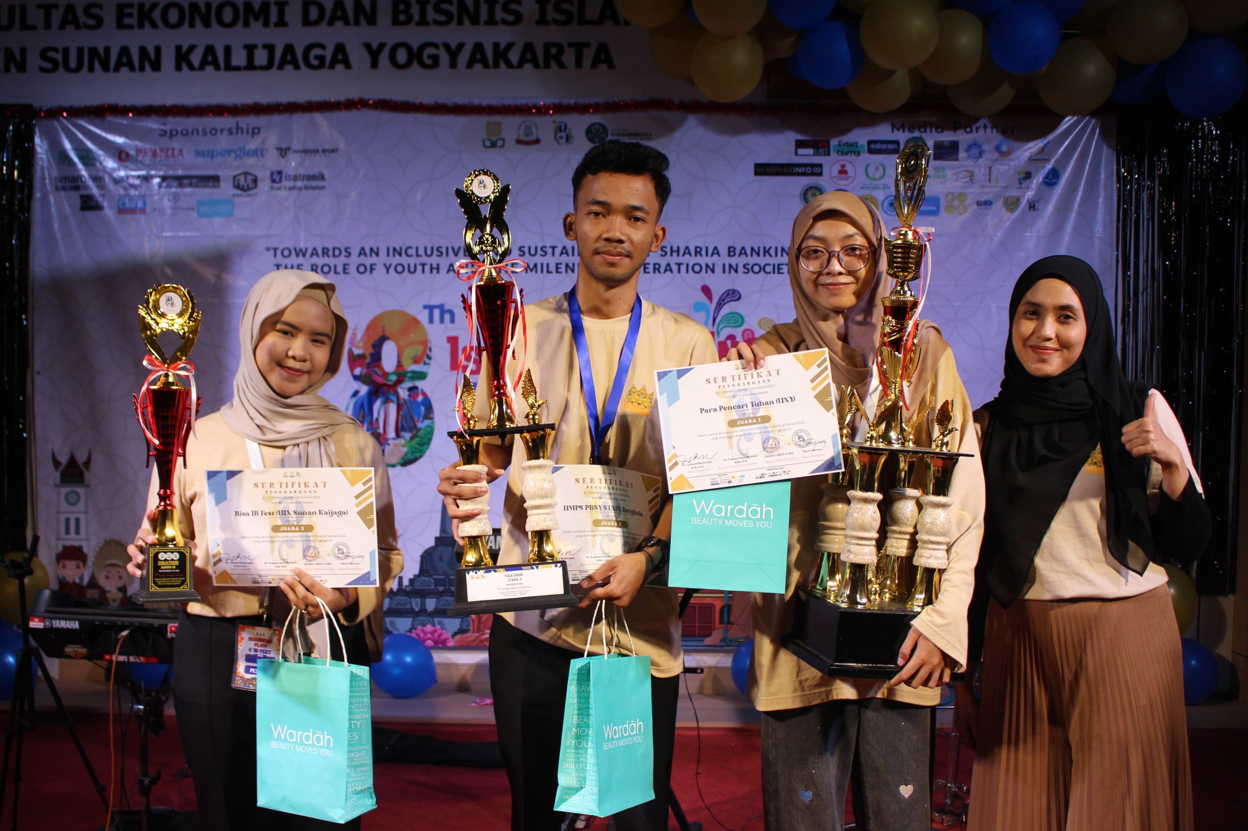 Tahniah! Ketua HMPS Perbankan Syariah Raih Juara II Pada Kompetisi Bussiness Plan Ikatan Mahasiswa Perbankan Syariah Indonesia (2)