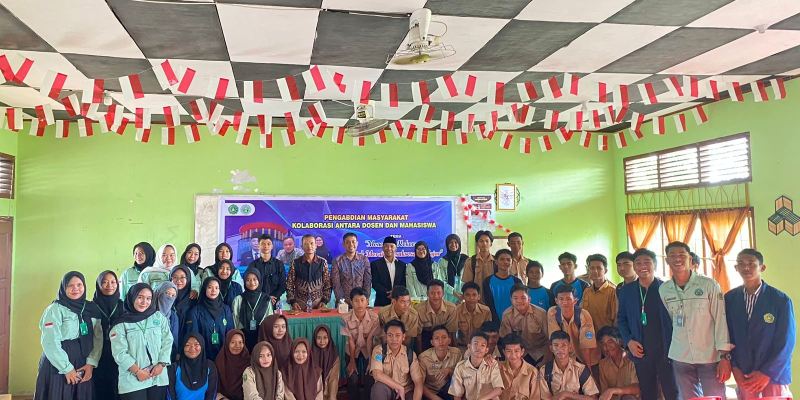 Kolaborasi Dosen dan Mahasiswa, HMPS Sosiologi Agama Gelar Seminar di SMKN 3 Bengkalis (2)