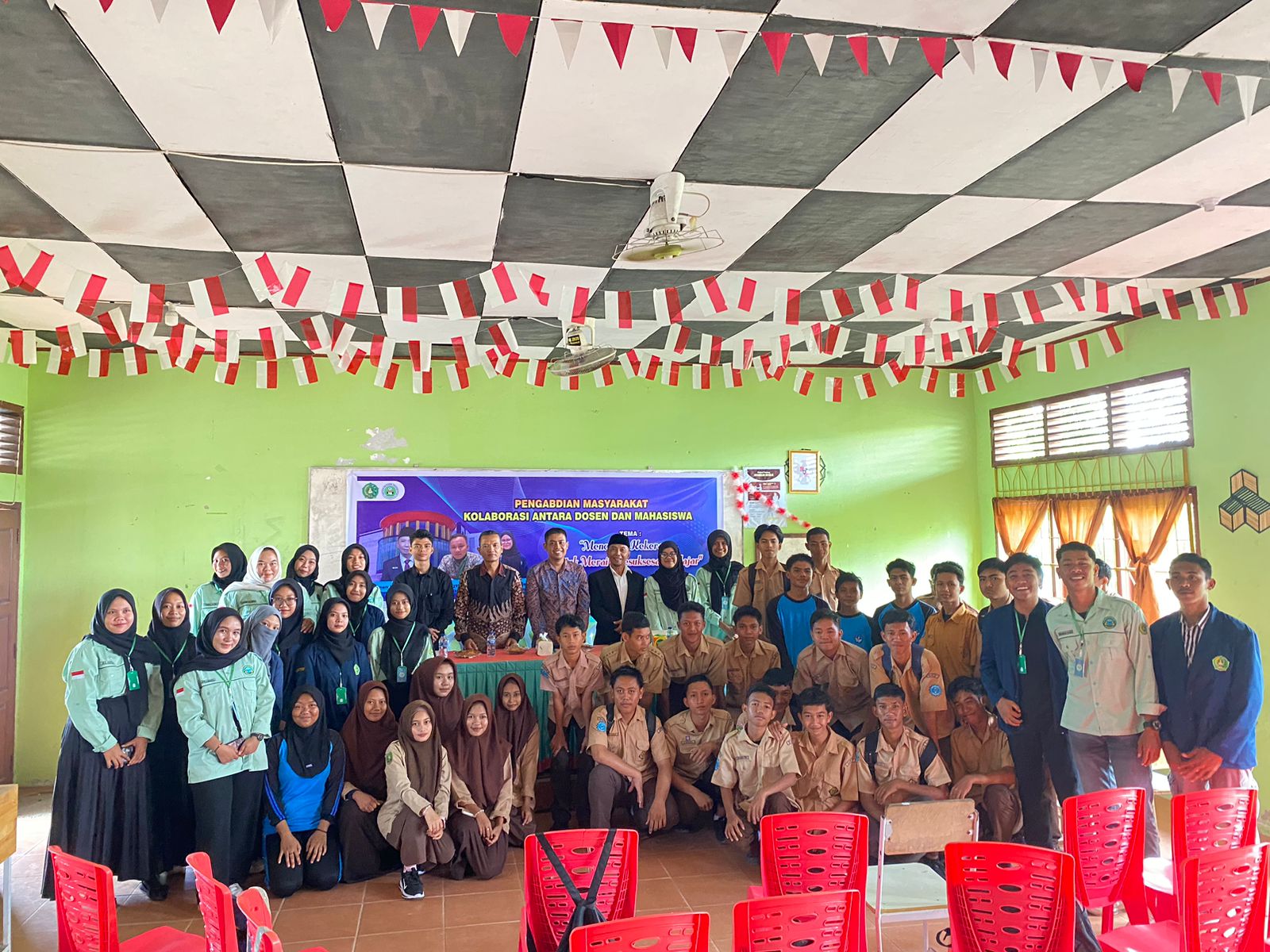 Kolaborasi Dosen dan Mahasiswa, HMPS Sosiologi Agama Gelar Seminar di SMKN 3 Bengkalis (2)