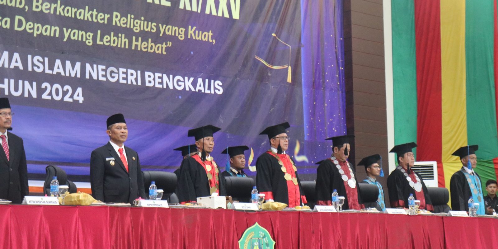 Kukuhkan 687 Wisudawan, STAIN Bengkalis Gelar Sidang Senat Terbuka Wisuda Sarjana Angkatan XIXXV Tahun 2024 (6)