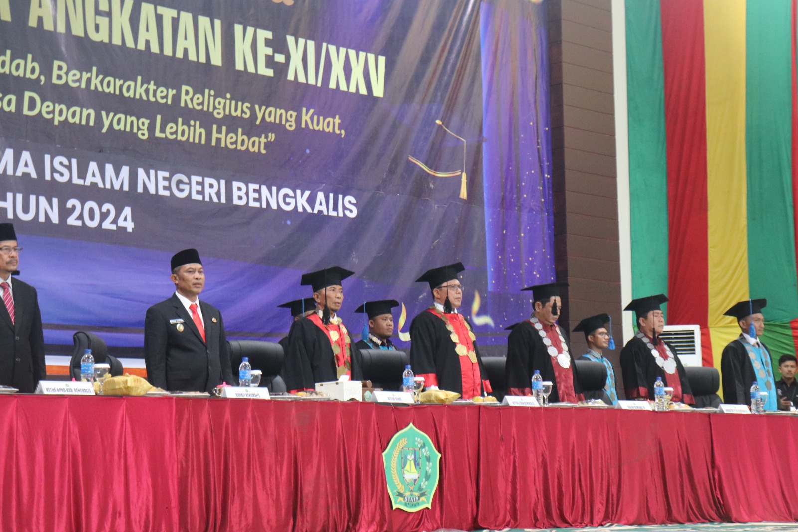 Kukuhkan 687 Wisudawan, STAIN Bengkalis Gelar Sidang Senat Terbuka Wisuda Sarjana Angkatan XIXXV Tahun 2024 (6)