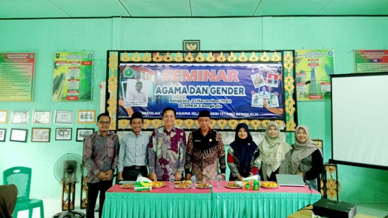 Kunjungi SMKN 3 Bengkalis, Prodi Sosiologi Agama STAIN Bengkalis Gelar Seminar Agama dan Gender (1)