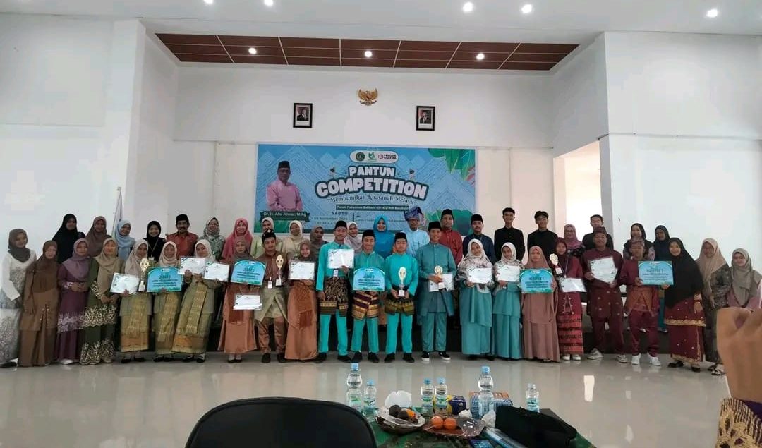 Membumikan Khasanah Melayu, Formadiksi KIP-K STAIN Bengkalis Taja Pantun Competition (1)