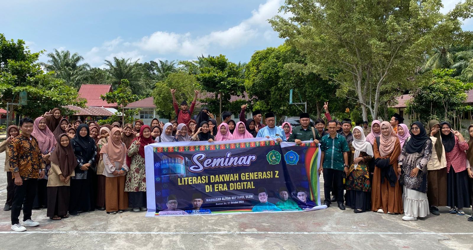 Pengabdian pada Masyarakat, Prodi Manajemen Dakwah Taja Seminar Literasi Dakwah Generasi Z di Era Dgital (4)