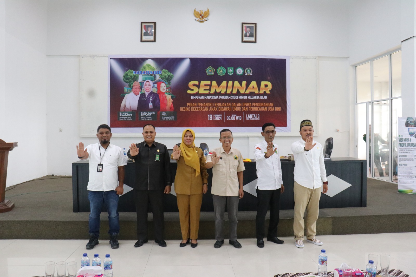 Seminar HMPS HKI, Peran Pemangku Kebijalan dalam Upaya Pengurangan Resiko Kekerasan Anak Dibawah Umur dan Pernikahan Usia Dini (3)
