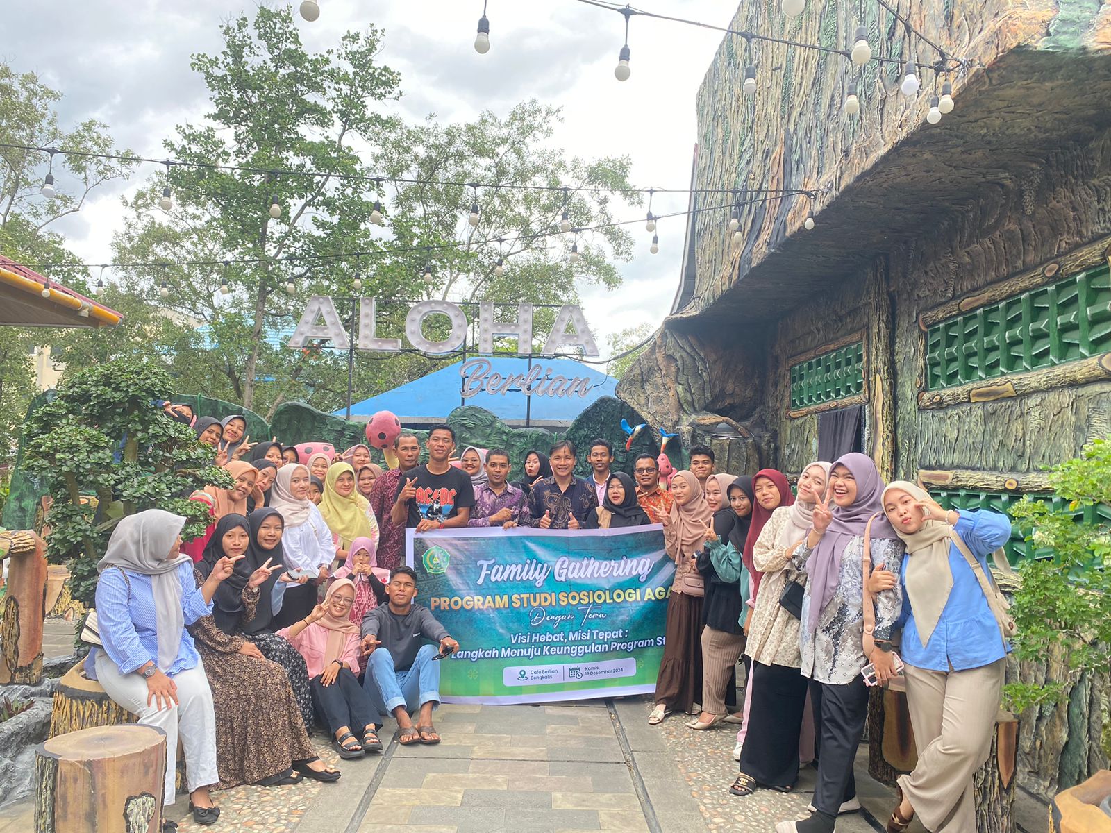 Family Gathering Prodi Sosiologi Agama Visi Hebat Misi Tepat, Menuju Keunggulan Program Studi