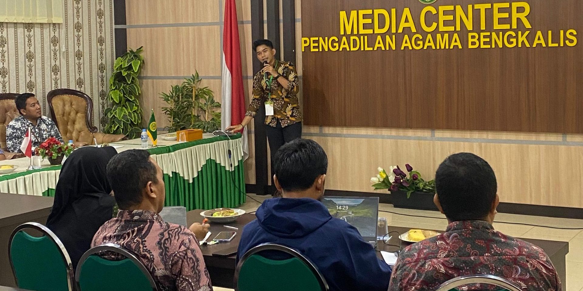 Mahasiswa PPL STAIN Bengkalis Jadi Pemateri pada Workshop Basic Desain di Pengadilan Agama Bengkalis (1)