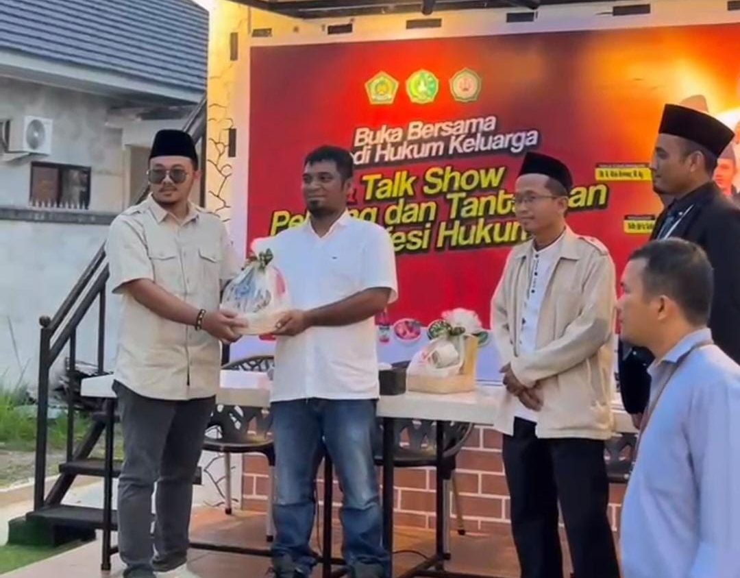 Ramadhan Berbagi Keberkahan, Prodi HKI STAIN Bengkalis Berbagi 50 Paket Sembako, Taja Talk Show dan Buka Bersama (1)