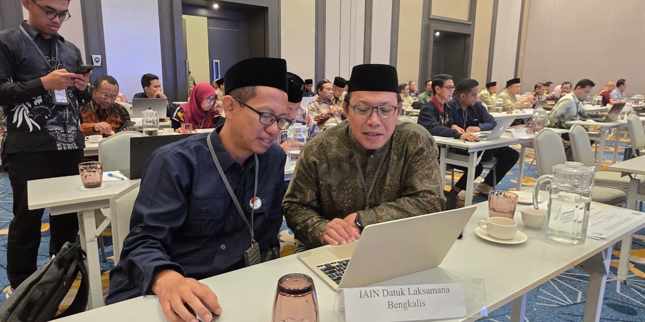 Hadiri Sidang Kelulusan UM-PTKIN 2025, Rektor IAIN Datuk Laksemana Bengkalis Apresiasi Suksesnya Pelaksanaan UM-PTKIN 2025 (1)