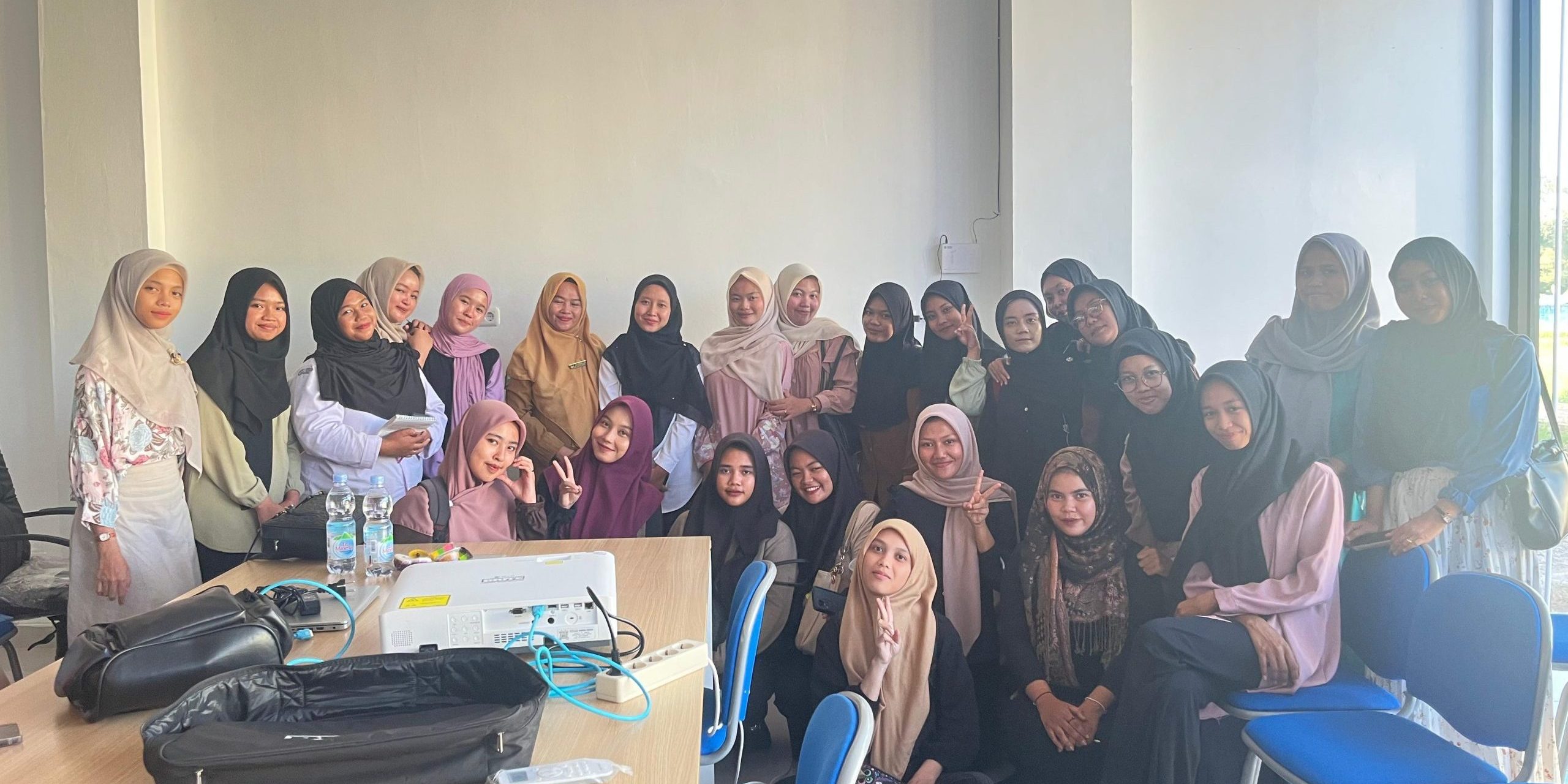 Prodi PIAUD Taja Kuliah Bersama Praktisi Guru Penggerak “Memahami Kurikulum Merdeka PAUD” (2)