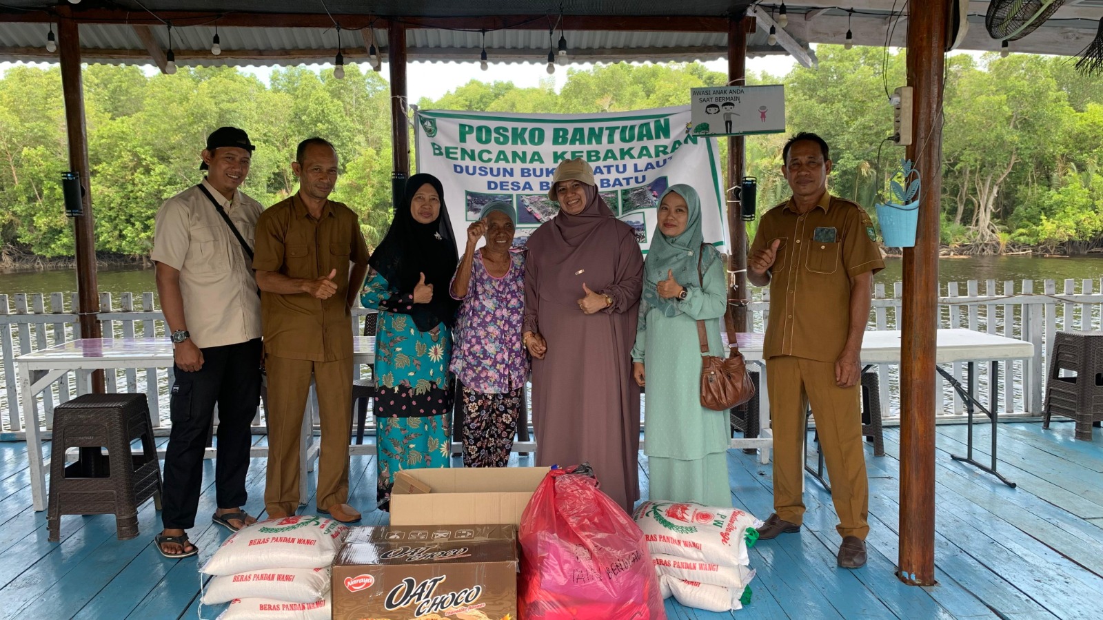 Bentuk Kepedulian, DWP IAIN Datuk Laksemana Bengkalis Salurkan Bantuan Koban Kebakaran Desa Bukit Batu 1