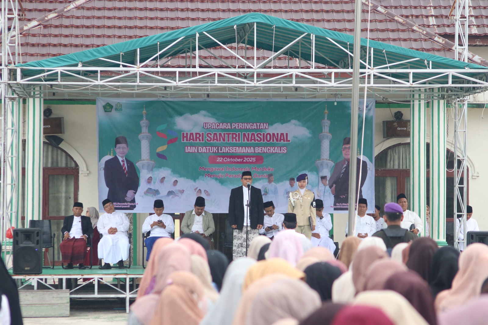 IAIN Datuk Laksemana Bengkalis Laksanakan Apel Memperingati Hari Santri Tahun 2025 (4)