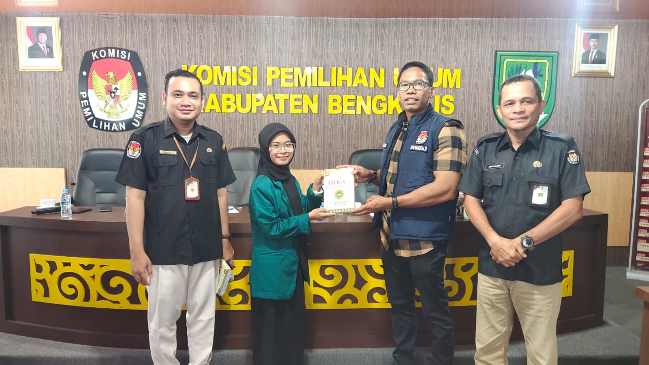 Belajar Bersama Praktisi, Prodi Hukum Tatanegara IAIN Bengkalis Kunjungi KPU